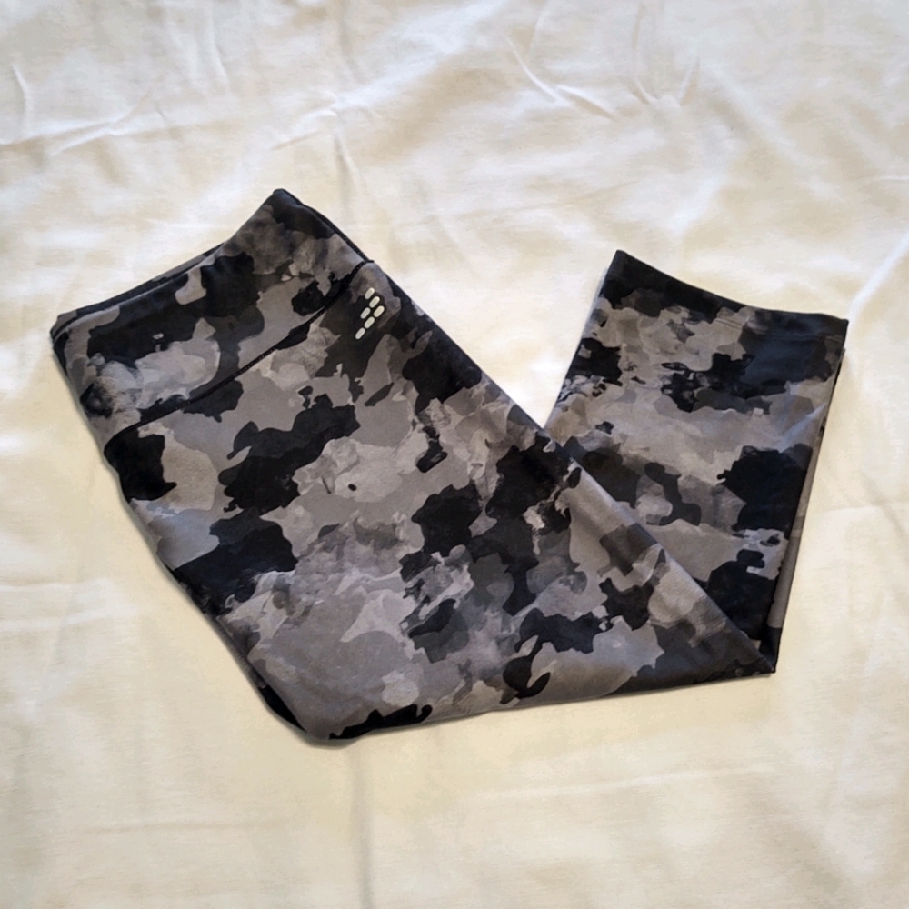 Women's Large BCG Crop athletic leggings